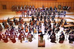 L'Orchestre symphonique national du Vietnam.