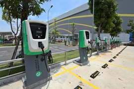 Accélérer le déploiement des bornes pour soutenir la croissance des véhicules électriques