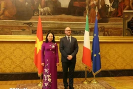 La vice-présidente vietnamienne Vo Thi Anh Xuân et le président de la Chambre des députés italienne, Lorenzo Fontana. Photo : VNA