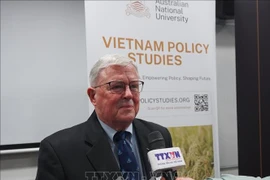 Le professeur Carl Thayer, spécialiste sur le Vietnam à l’Académie de défense d’Australie, relevant de l’Université de New South Wales. Photo : VNA