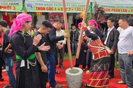 Lào Cai : ambiance festive lors de la Fête du côm 2025 à Hop Thanh