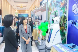 Le Forum sur l'application du commerce électronique et des technologies numériques 2025 vise à orienter les solutions innovantes pour le commerce électronique et l'économie numérique vietnamienne. Photo : Agence du commerce électronique et de l'économie numérique du Vietnam