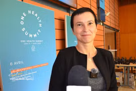 Flavie Goutard, vétérinaire épidémiologiste au Centre de coopération internationale en recherche agronomique pour le développement (CIRAD) de France. Photo : VNA