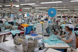Les textiles et les vêtements constituent l'un des principaux produits d'exportation du Vietnam vers la Russie. Photo : VNA