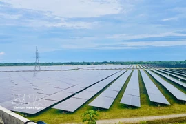 Les centrales solaires Gio Thanh 1 et Gio Thanh 2 ont une capacité totale de 100 MWc et représentent un investissement total de 2 300 milliards de VND. (Photo : VNA)