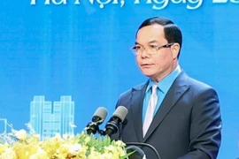Le président de la Confédération générale du travail du Vietnam Nguyen Dinh Khang.