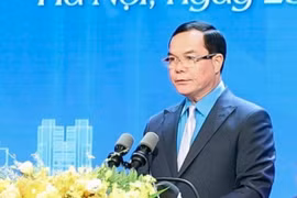 Le président de la Confédération générale du travail du Vietnam Nguyen Dinh Khang.