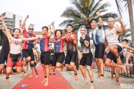 Plus de 3 500 triathlètes à Dà Nang pour l'IRONMAN 70.3 Vietnam 2025. Photo : nhandan.vn