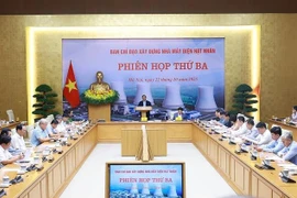 Le Premier ministre Pham Minh Chinh, chef du Comité de pilotage pour la construction de la centrale nucléaire, a présidé la troisième réunion du Comité dans l'après-midi du 22 octobre. Photo : VNA