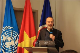 Aymeric Jung, conseiller en investissement à impact et économie régénératrice, s'exprime. Photo: VNA