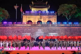 L'échange de musique militaire de l'ASEAN 2024 a ouvert ses portes à Hanoï le 19 décembre sous le thème « La musique connecte l'amitié ». Photo : VNA