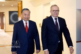 Le secrétaire général du Parti communiste du Vietnam et président de la République, To Lam (à gauche) et le Premier ministre australien Anthony Albanese. Photo: VNA