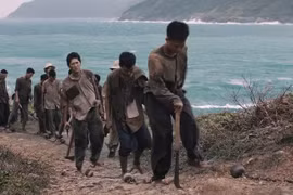 Une scène du film «The Sound of Crossing the Sea ». Le film recrée l'image de soldats révolutionnaires inébranlables emprisonnés à Con Dao. (Photo : Producteur).
