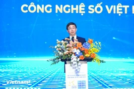 Le vice-ministre des Sciences et des Technologies, Bui Hoang Phuong, souligne la portée significative du lancement par la VINASA de la Carte des entreprises de technologie numérique du Vietnam. Photo : Vietnam+