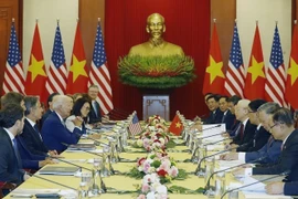 L'entretien entre le secrétaire général du PCV Nguyên Phu Trong et le président américain Joe Biden, qui se sont tenus dans l'après-midi du 10 septembre 2023 à Hanoï, ont donné lieu à de nombreux résultats positifs. Photo : Tri Dung - VNA