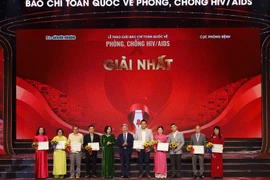 Les lauréats du premier prix. (Photo : PV/vietnam+)