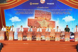 Cérémonie de mise en chantier du projet de place du centre administratif de Hô Chi Minh-Ville et du projet de la ligne 2 du métro, tronçon Ben Thanh – Thu Thiem. Photo : VNA