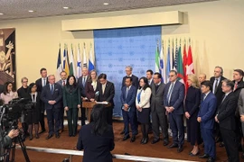 Le Vietnam et 43 autres pays ont adopté une Déclaration conjointe sur la lutte contre la traite des personnes utilisant les technologies numériques. Photo: VNA