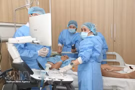 La première greffe de pénis provenant d’un donneur en état de mort cérébrale au Vietnam. Photo: VNA 