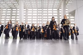 Des artistes de l'Orchestre symphonique de la Radio de Francfort. Photo : VNA