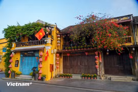 La sérénité imprègne chaque ruelle de la vieille ville, alors que les échoppes n’ont pas encore ouvert leurs portes. (Photo : Thanh Phong/Vietnam+)