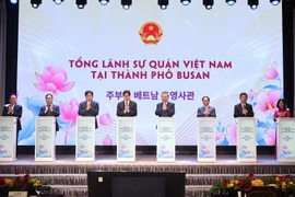 Le secrétaire général du Parti communiste du Vietnam Tô Lâm assiste à la cérémonie d’inauguration du Consulat général du Vietnam à Busan. Photo : VNA