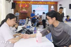 Près de deux millions de résidents de Hô Chi Minh-Ville bénéficient des examens de santé gratuits. Photo : VNA