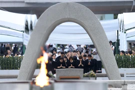 Cérémonie marquant le 80e anniversaire du bombardement atomique par les États-Unis sur la ville Hiroshima, au Japon, le 6 août 2025. Photo : Kyodo/VNA