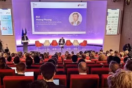 Le vice-ministre de l'Information et de la Communication, Bui Hoang Phuong, prend la parole lors du Forum d'affaires Asie du Sud-Est. Photo: VNA