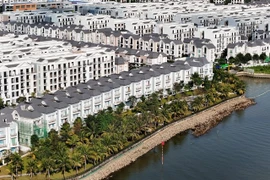 Maisons nouvellement construites dans le quartier Long Bình de Hô Chi Minh-Ville. Photo : VNA