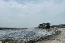 Vue de la zone de traitement des déchets de Da Phuoc, dans la commune de Hung Long, à Hô Chi Minh-Ville. Photo : SGGP