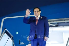 – Le Premier ministre Pham Minh Chinh est rentré à Hanoï le soir du 3 décembre, concluant une visite de deux jours au Laos à l'invitation de son homologue lao, Sonexay Siphandone. Photo : VNA