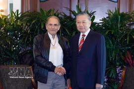 Le secrétaire général du Comité central du Parti communiste du Vietnam et président de la République, To Lam (droite) et le président du Timor-Leste, José Ramos-Horta. Photo : VNA