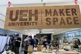 Près de 400 étudiants, enseignants et startups internationales de 20 pays participent à la cérémonie mondiale du Prix international de la créativité et de l'innovation, qui se tiendra du 25 au 27 avril à Ho Chi Minh-Ville. (Photo : UEH)