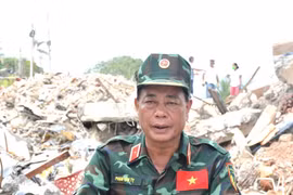 Le général de division Pham Van Ty, vice-directeur du Département du secours et du sauvetage relevant de l'État-major général de l'Armée populaire du Vietnam. Photo : Quan doi nhan dan