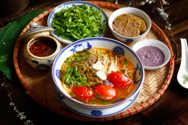 Le bún riêu traditionnel. Photo ; internet