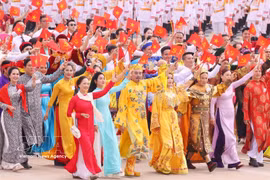 Le bloc Culture et Sports lors du défilé célébrant le 80ᵉ anniversaire de la Fête nationale du 2 septembre 2025. Photo : VNA.