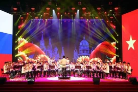 Un numéro artistique au programme d’échanges artistiques intitulé « L’âme russe dans le cœur du Vietnam ». Photo / VNA