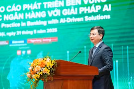 Le vice-gouverneur de la Banque d'État du Vietnam, Pham Thanh Ha, prononce un discours lors de l'événement. Photo : VNA