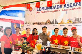 La cuisine et la culture vietnamiennes présentées au bazar international au Brésil