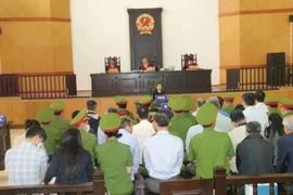 Lors du procès en appel dans l'affaire de manipulation boursière et d'appropriation frauduleuse de biens impliquant le groupe FLC. (Photo : nhandan.vn)