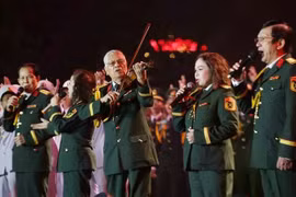 Ouverture d'une exposition sur les 80 ans de culture et d'art de l'Armée à Hanoi