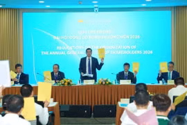 Les dirigeants de Vietnam Airlines lors de l'assemblée générale annuelle des actionnaires le 28 juin 2026. (Photo fournie par la compagnie aérienne)