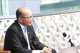 Le Master Uch Leang, chef par intérim du Département des études Asie-Afrique et Moyen-Orient de l’Institut des relations internationales du Cambodge (Académie royale du Cambodge). Photo : VNA