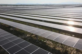 Station solaire photovoltaïque financée par la BAD dans la province de Kampong Chhnang au Cambodge (Photo : BAD)
