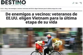 L'article de Destino a Panama sur les vétérans américains qui ont choisi le Vietnam comme destination de retraite. (Photo : VNA)