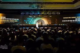 Lors du premier Vietnam RWA Summit 2026. Photo : thoibaotaichinhvietnam.vn
