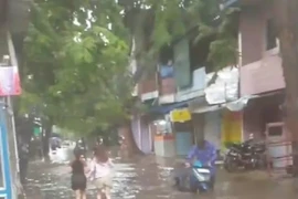 À Jakarta, les eaux de crue recouvrent routes et zones résidentielles suite aux fortes pluies du 12 janvier 2025. (Photo : www.jakartadaily.id)