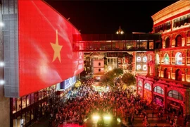 L'animation nocturne de Phu Quoc a contribué à faire grimper le taux d'occupation des chambres à plus de 90 % début 2026. (Photo : Sun Group)