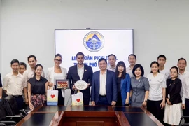Séance de travail entre la Fédération de pickleball de Da Nang (DPF) et les dirigeants de la Coupe du monde de pickleball, dans le cadre de leur visite au Vietnam. Photo : DPF